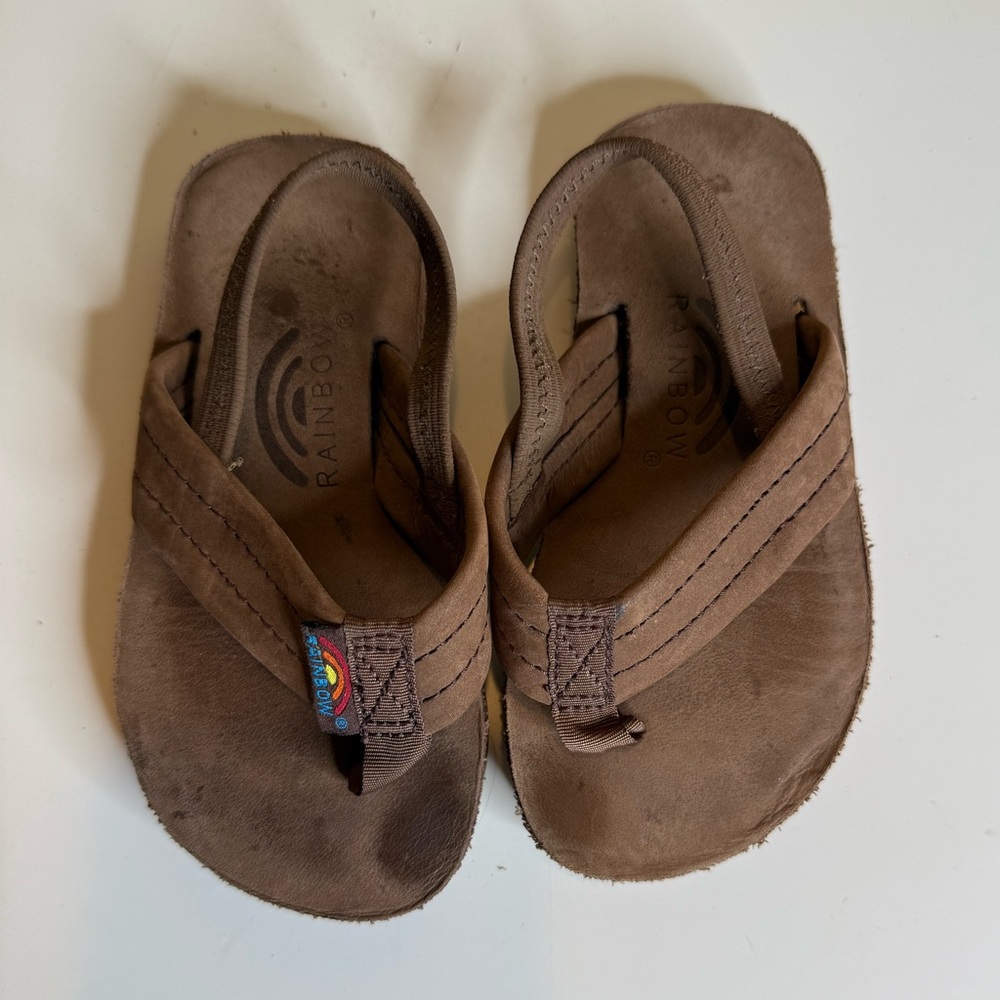 Rainbow Brown Sandals Casual Comfort - size 6